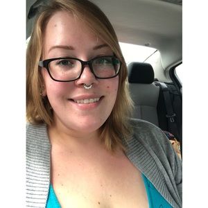 Meet Your Posher, Amanda.